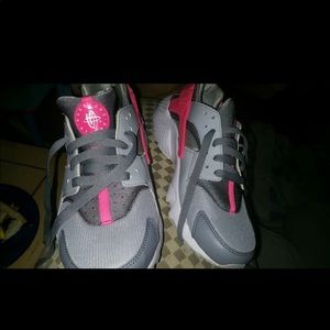 Nike huaraches pink/grey/white